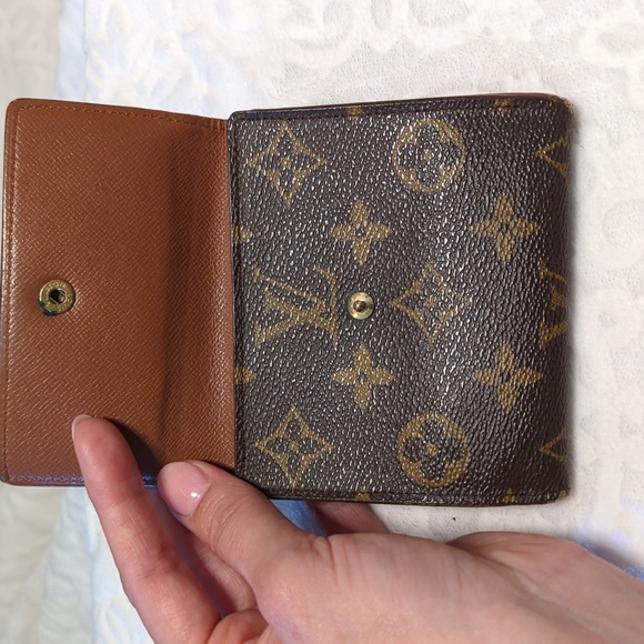 Louis Vuitton Monogram Compact Elise Wallet - Picture 13 of 15